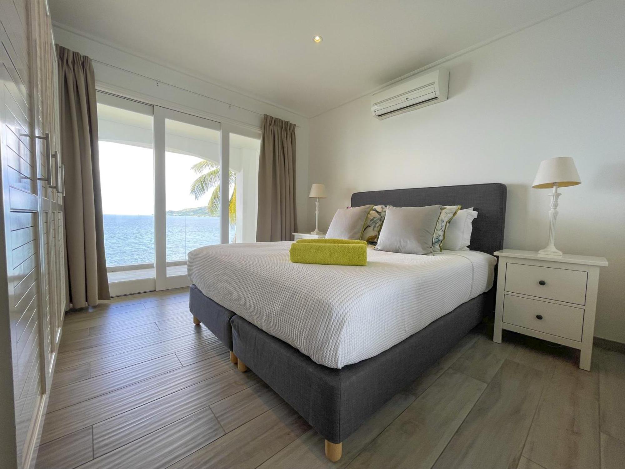 VALLONEND BEACHFRONT VILLA WITH EXCELLENT VIEW BEL OMBRE: LOW RATES ...