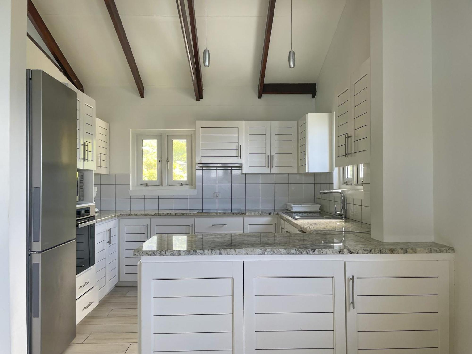 VALLONEND BEACHFRONT VILLA WITH EXCELLENT VIEW BEL OMBRE: LOW RATES ...